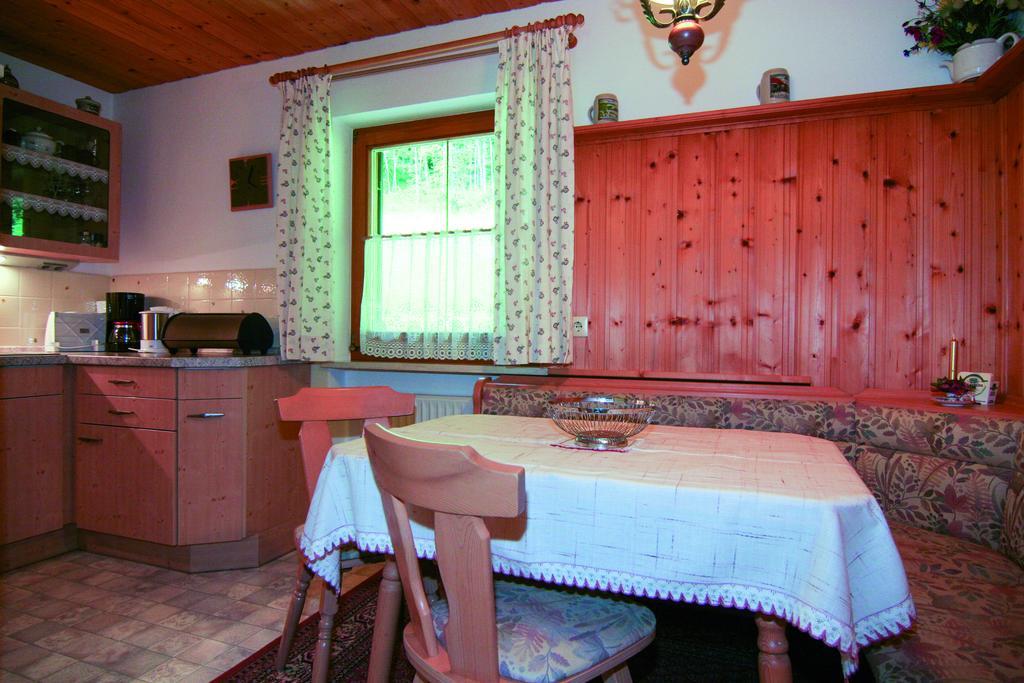 Ferienwohnung Gebirgshausl 비쇼프스비에젠 객실 사진